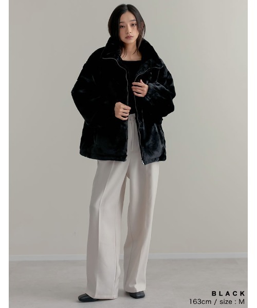 Re:EDIT（リエディ）の「ハイネックフェイクファーミドルコート