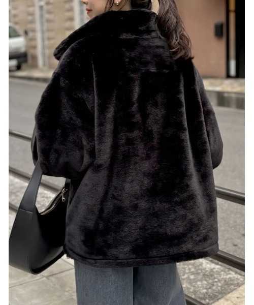 Re:EDIT（リエディ）の「ハイネックフェイクファーミドルコート