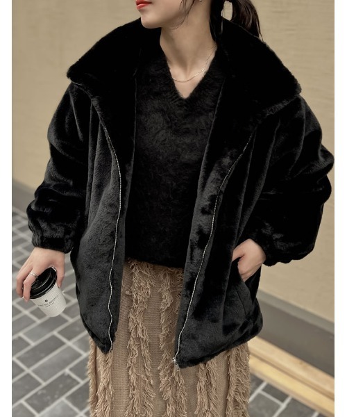 Re:EDIT（リエディ）の「ハイネックフェイクファーミドルコート（ブルゾン・レディース・ブラック/ベージュ/アイボリー/モカ・LARGE/MEDIUM）」の15枚目の写真