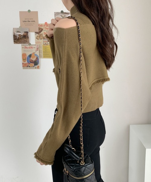 ABITOKYO（アビトーキョー）の「タートルネックリブニットキャミ＆ショート丈フリンジオフショルニット２点セット（ニット/セーター・レディース・アイボリー/ブラック/カーキ/ブラウン・FREE）」の13枚目の写真