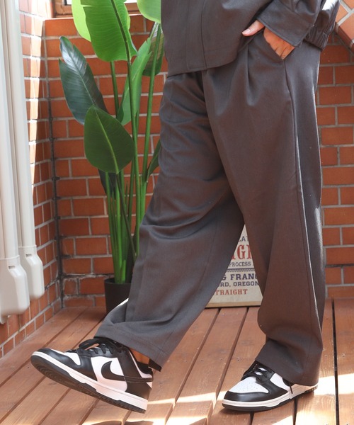 ８(eight)（エイト）の「ワイドストレートスラックス（スラックス・メンズ・グレー系その他/ブラック/チャコールグレー・MEDIUM/LARGE）」の3枚目の写真
