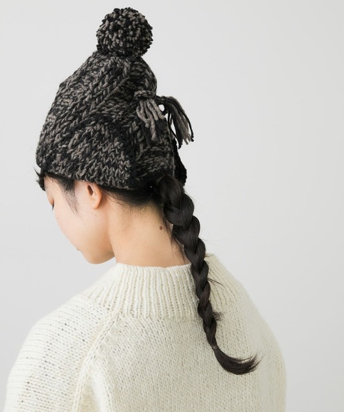 かぐれ（カグレ）の「イヤーカバーニットキャップ（ニットキャップ/ビーニー・レディース・グレー/アイボリー・FREE）」の8枚目の写真