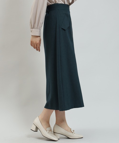 TRUDEA（トルディア）の「フロントジップフラップフレアスカート（スカート・レディース・グリーン/ブラック/モカ・LARGE/MEDIUM/SMALL）」の5枚目の写真