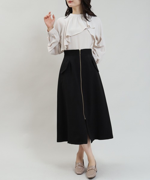TRUDEA（トルディア）の「フロントジップフラップフレアスカート（スカート・レディース・グリーン/ブラック/モカ・LARGE/MEDIUM/SMALL）」の10枚目の写真