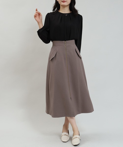 TRUDEA（トルディア）の「フロントジップフラップフレアスカート（スカート・レディース・グリーン/ブラック/モカ・LARGE/MEDIUM/SMALL）」の15枚目の写真