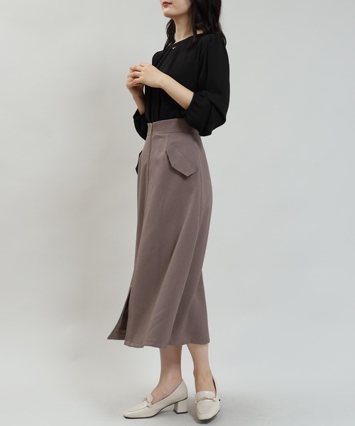 TRUDEA（トルディア）の「フロントジップフラップフレアスカート（スカート・レディース・グリーン/ブラック/モカ・LARGE/MEDIUM/SMALL）」の14枚目の写真