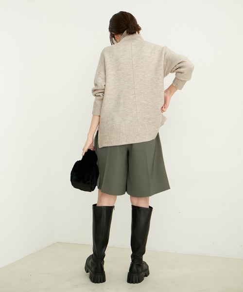 le cercle ADAM ET ROPE'(ルセルクルアダムエロペ)の「エラスティックタートルニットプルオーバー(ニット/セーター・レディース・チャコールグレー/イエロー系その他2/サックスブルー/ベージュ系その他2・M/L)」の10枚目の写真