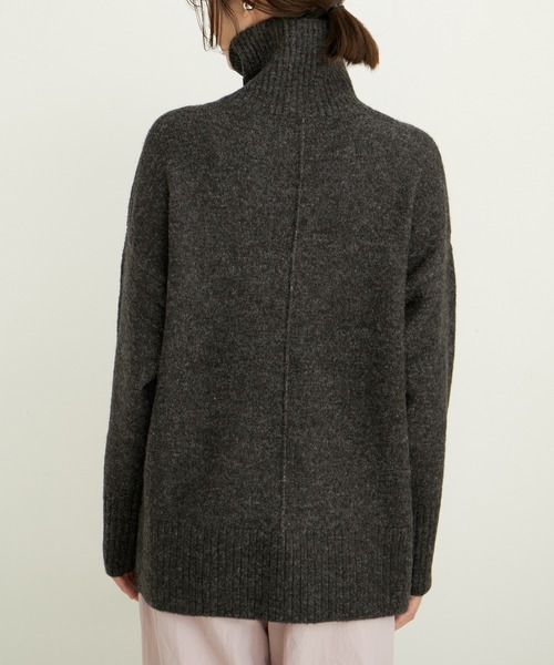 le cercle ADAM ET ROPE'(ルセルクルアダムエロペ)の「エラスティックタートルニットプルオーバー(ニット/セーター・レディース・チャコールグレー/イエロー系その他2/サックスブルー/ベージュ系その他2・M/L)」の19枚目の写真