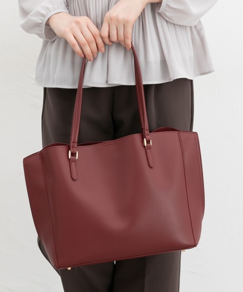 Honeys(ハニーズ)の「軽量A4トートバッグ(トートバッグ・レディース・ピンク/アイボリー/ブラック/ライトベージュ/グレー/ブルーグレー/モカ/レッド・FREE)」の8枚目の写真