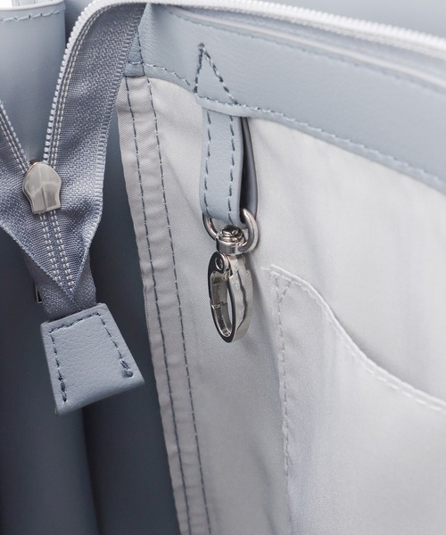 Honeys(ハニーズ)の「軽量A4トートバッグ(トートバッグ・レディース・ピンク/アイボリー/ブラック/ライトベージュ/グレー/ブルーグレー/モカ/レッド・FREE)」の16枚目の写真