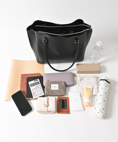 Honeys(ハニーズ)の「軽量A4トートバッグ(トートバッグ・レディース・ピンク/アイボリー/ブラック/ライトベージュ/グレー/ブルーグレー/モカ/レッド・FREE)」の18枚目の写真