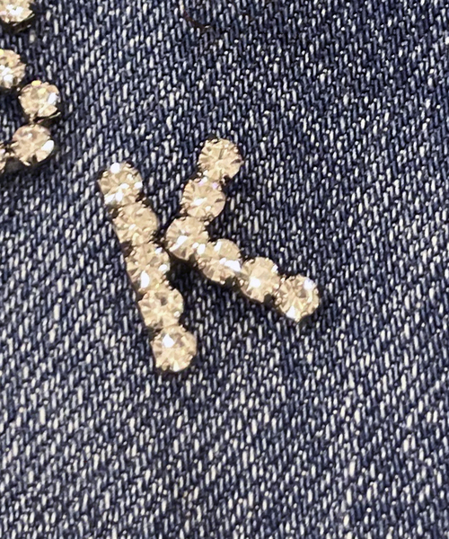 Spick & Span(スピックアンドスパン)の「【Malama 10 / マラマ】イニシャルブローチ(ブローチ/コサージュ・レディース・R/S/M/N/K・FREE)」の2枚目の写真