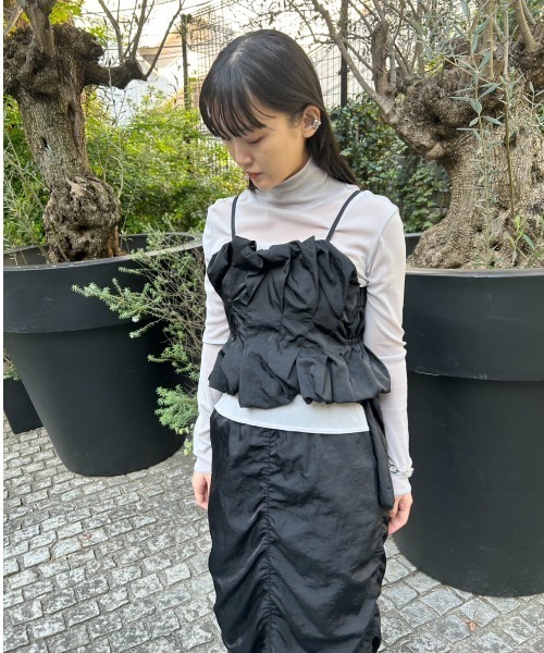 emmi（エミ）の「【emmi atelier】チュールハイネックインナートップス（Tシャツ/カットソー・レディース・グレー/オフホワイト/ブラック/ブルー・FREE）」の4枚目の写真