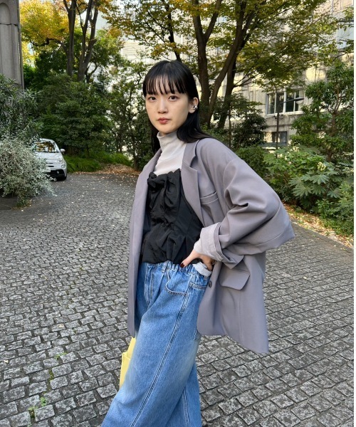 emmi（エミ）の「【emmi atelier】チュールハイネックインナートップス（Tシャツ/カットソー・レディース・グレー/オフホワイト/ブラック/ブルー・FREE）」の19枚目の写真