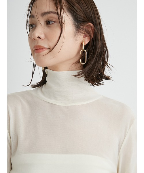 emmi（エミ）の「【emmi atelier】チュールハイネックインナートップス（Tシャツ/カットソー・レディース・グレー/オフホワイト/ブラック/ブルー・FREE）」の10枚目の写真