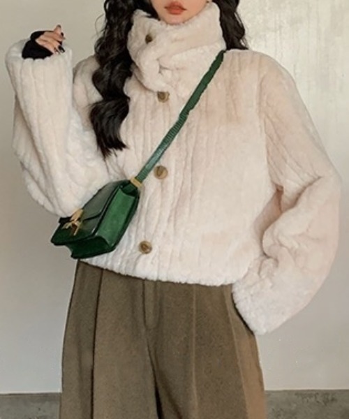 SHEENA(シーナ)の「しっとりふわふわエコファーブルゾン(ブルゾン・レディース・ホワイト/グレー系その他・M)」の13枚目の写真