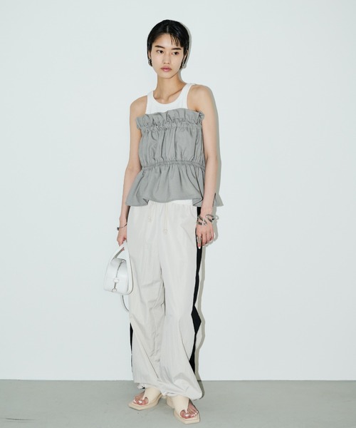 AIC.（エーアイシー）の「サイドラインナイロンパンツ（その他パンツ・レディース・ホワイト系/チャコールグレー/ネイビー・FREE）」の5枚目の写真