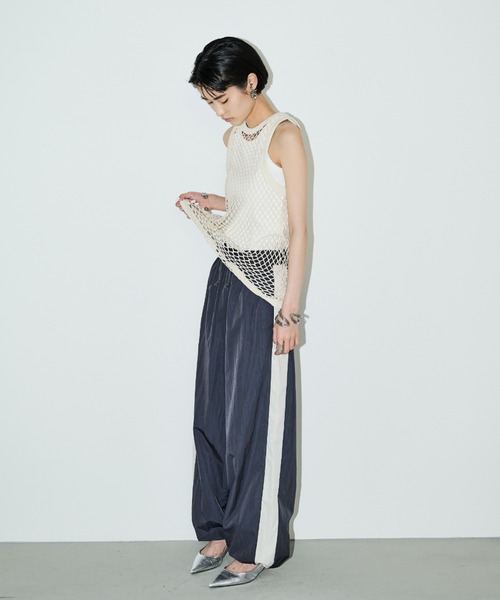 AIC.（エーアイシー）の「サイドラインナイロンパンツ（その他パンツ・レディース・ホワイト系/チャコールグレー/ネイビー・FREE）」の14枚目の写真