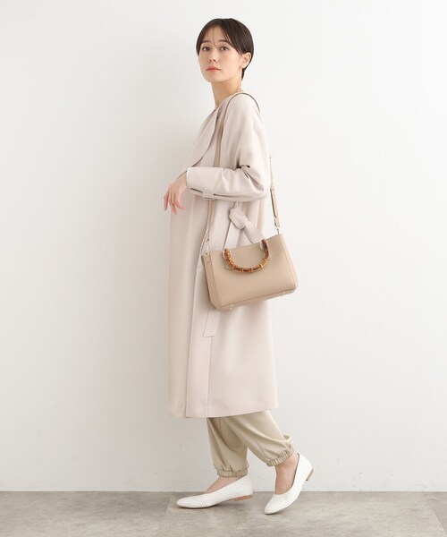INDIVI(インディヴィ)の「◆【合皮/トレンド/ショルダー付】バンブーハンドバッグ(ハンドバッグ・レディース・ベージュ/ブルー/ブラック・00)」の13枚目の写真