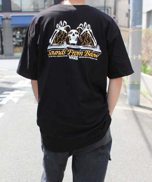 【セール】【VANS】ヴァンズ SOUNDS FROM BELOW SS TEE プリント Tシャツ VN0008EZ（Tシャツ/カットソー）｜VANS（バンズ）