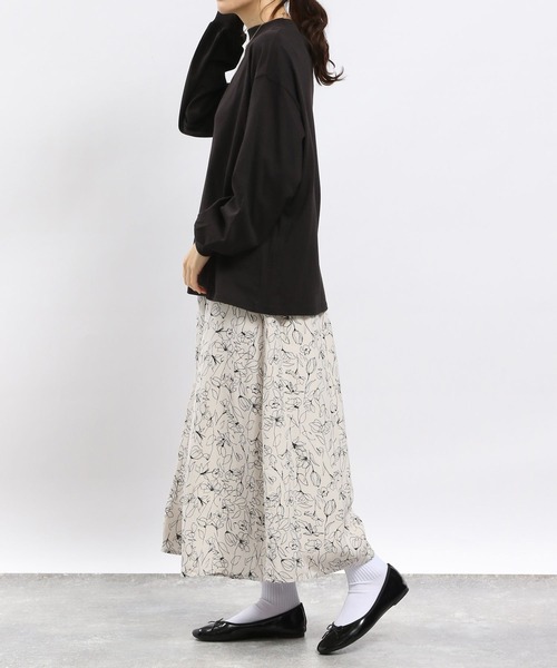 GLOBAL WORK Smile Seed Store（グローバルワーク スマイルシードストア）の「コットン袖ボリュームTシャツ長袖/984084（Tシャツ/カットソー・レディース・オフホワイト/グレー系その他/ブラック/ピンク・SMALL/LARGE/MEDIUM/X-LARGE）」の5枚目の写真