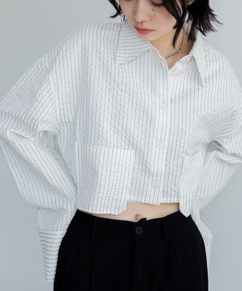 VACANCY（ヴァカンシー）の「ハーネスショートシャツ（シャツ/ブラウス・レディース・ホワイト/チャコールグレー・FREE）」の2枚目の写真