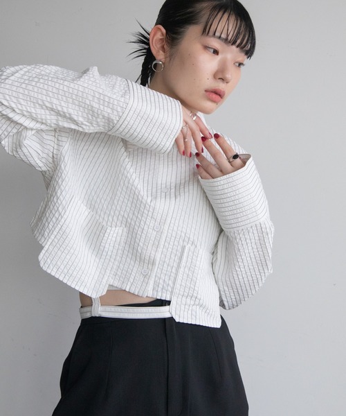 VACANCY（ヴァカンシー）の「ハーネスショートシャツ（シャツ/ブラウス・レディース・ホワイト/チャコールグレー・FREE）」の5枚目の写真