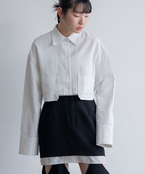 VACANCY（ヴァカンシー）の「ハーネスショートシャツ（シャツ/ブラウス・レディース・ホワイト/チャコールグレー・FREE）」の6枚目の写真