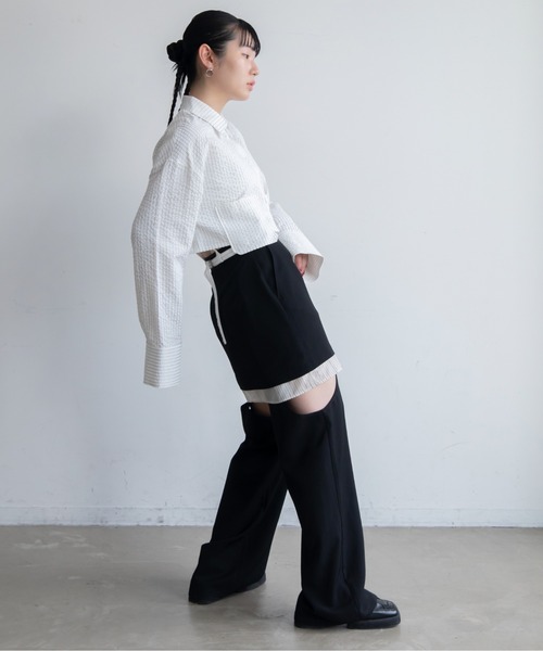 VACANCY（ヴァカンシー）の「ハーネスショートシャツ（シャツ/ブラウス・レディース・ホワイト/チャコールグレー・FREE）」の17枚目の写真