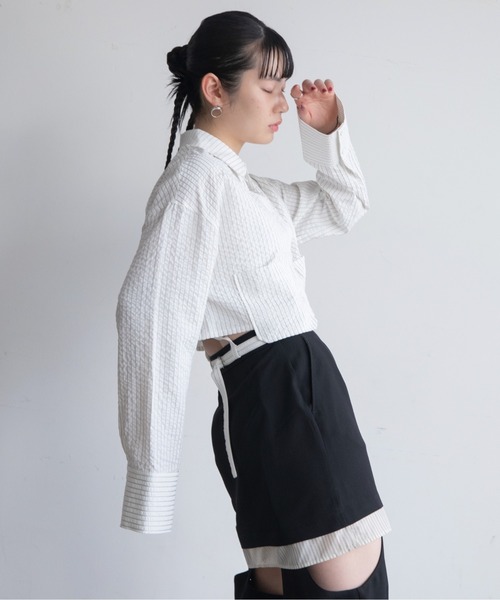 VACANCY（ヴァカンシー）の「ハーネスショートシャツ（シャツ/ブラウス・レディース・ホワイト/チャコールグレー・FREE）」の7枚目の写真