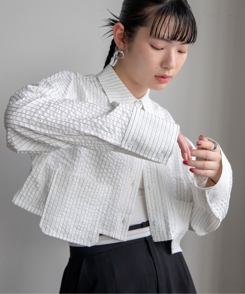 VACANCY（ヴァカンシー）の「ハーネスショートシャツ（シャツ/ブラウス・レディース・ホワイト/チャコールグレー・FREE）」の20枚目の写真