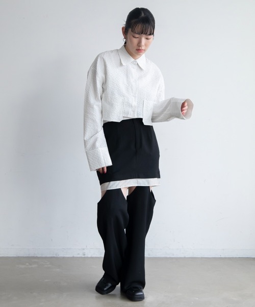 VACANCY（ヴァカンシー）の「ハーネスショートシャツ（シャツ/ブラウス・レディース・ホワイト/チャコールグレー・FREE）」の15枚目の写真