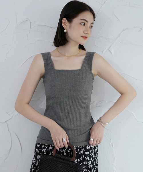 Miniministore（ミニミニストア）の「ブラ紐隠しインナー リブタンクトップ無地（タンクトップ・レディース・ピンクベージュ/ブラック/ホワイト/ダークグレー/ブルーグレー/サンドベージュ・FREE）」の4枚目の写真
