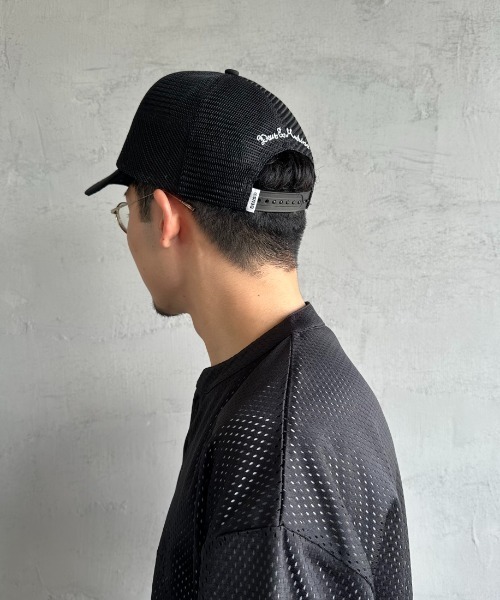 メッシュキャップ メンズ 帽子 デウス エクス マキナ Deus Ex Machina Henderson Trucker Hat レッド DMW87213-RED UV対策 DEUS EX MACHINA（デウスエクスマキナ）の「[DEUS EX MACHINA⁄デウス