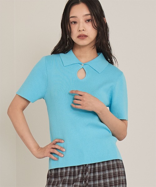 miette(ミエット)の「涙開きポロトップス(ポロシャツ・レディース・ライトブルー/ブラック/グリーン系その他・FREE)」の1枚目の写真