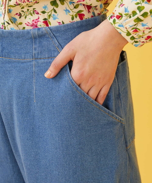 Jocomomola(ホコモモラ)の「シンチバック デニムパンツ(デニムパンツ・レディース・ネイビー/ダークインディゴブルー・40/42)」の4枚目の写真