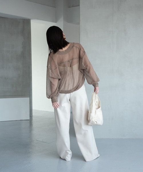 Amiur（エミレ）の「asymmetry design line tuck pants / アシンメトリーデザインラインタックパンツ（スラックス・レディース・Cream/ブラック/チャコールグレー/ベージュ・FREE）」の19枚目の写真