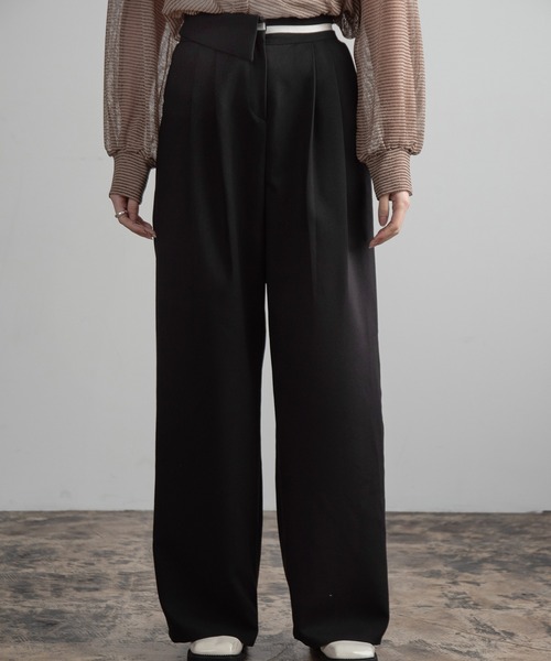 Amiur（エミレ）の「asymmetry design line tuck pants / アシンメトリーデザインラインタックパンツ（スラックス・レディース・Cream/ブラック/チャコールグレー/ベージュ・FREE）」の14枚目の写真