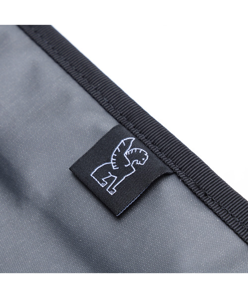 CHROME（クローム）の「［ CHROME / クローム ］BARRAGE 34L PACK BK_BLACK / バラージ 34L パック ブラック 完全防水 34L-38L バックパック（バックパック/リュック・メンズ・ブラック・SMALL/FREE）」の5枚目の写真