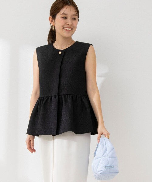 NOLLEY'S sophi ウォッシャブルフクレジャガードペプラムジレ NOLLEY'S Sophi（ノーリーズソフィ）の「ウォッシャブルフクレ