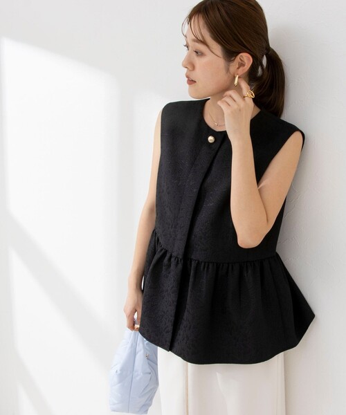 NOLLEY’S Sophi（ノーリーズソフィ）の「ウォッシャブルフクレジャガードペプラムジレ（ベスト・レディース・オフホワイト/ブラック・38）」の9枚目の写真