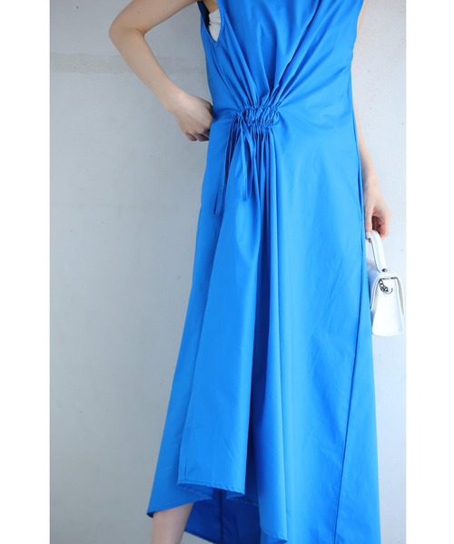 アシンメトリーギャザーのブルーロングワンピース（ワンピース）｜CAWAII（カワイイ）