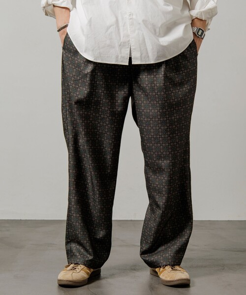 FREAK'S STORE（フリークスストア）の「リラックスフィット 総柄 プリントイージーパンツ（その他パンツ・メンズ・ブラック/チャコールグレー/ブラウン/パープル・MEDIUM/LARGE）」の12枚目の写真