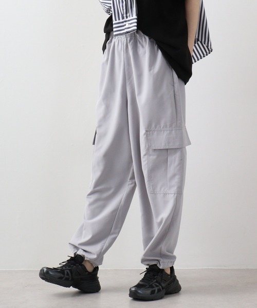 FUNALIVE(ファンアライブ)の「Peach skin cargo balloon pants / ピーチスキン カーゴバルーンパンツ unisex(カーゴパンツ・メンズ・ブラック/パープル/ネイビー/グレー・M/L/XL)」の12枚目の写真