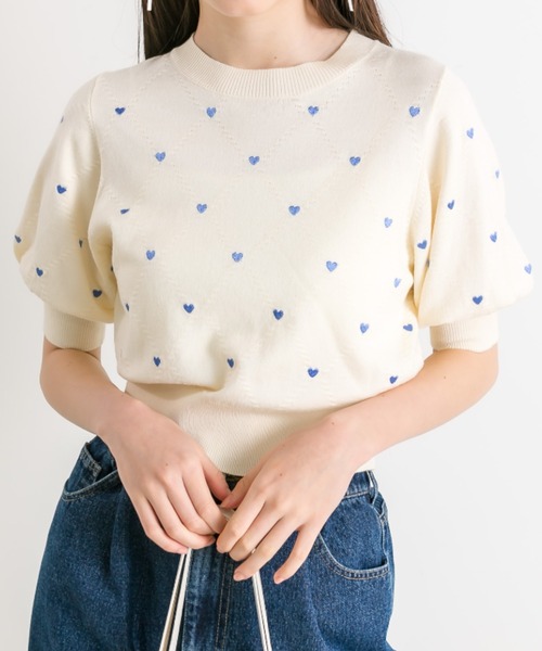 OLIVE des OLIVE（オリーブデオリーブ）の「ハート刺繍半袖ニット　1041050260（ニット/セーター・レディース・オフホワイト/グレー/ブラック・FREE）」の7枚目の写真