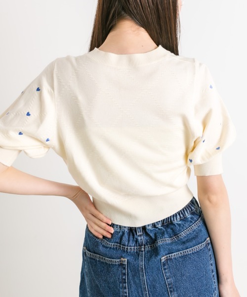 OLIVE des OLIVE（オリーブデオリーブ）の「ハート刺繍半袖ニット
