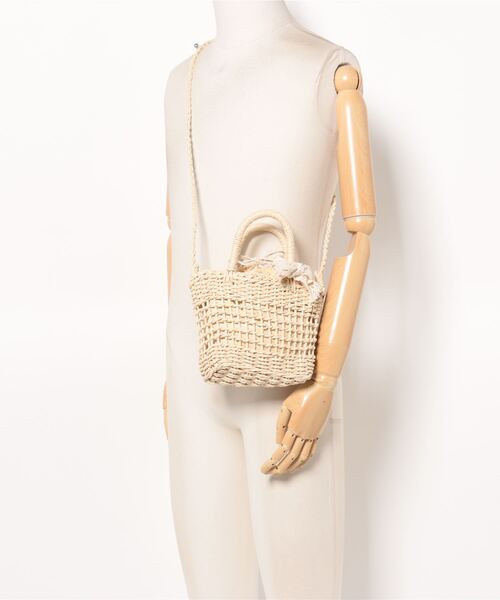 Mignonjour(ミニョンジュール)の「Mignonjour/かごショルダーバッグ M2325(ショルダーバッグ・レディース・ホワイト/ブラウン・FREE)」の6枚目の写真