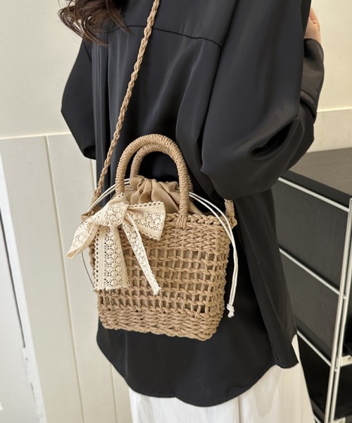 Mignonjour(ミニョンジュール)の「Mignonjour/かごショルダーバッグ M2325(ショルダーバッグ・レディース・ホワイト/ブラウン・FREE)」の2枚目の写真