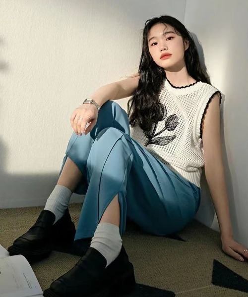 Achic(アシック)の「花柄モチーフ配色ベスト(ベスト・レディース・ホワイト/ブラック・M)」の20枚目の写真