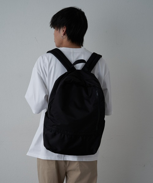 COLONY 2139（コロニートゥーワンスリーナイン）の「シンセティックナイロン止水風ジップバッグ（バックパック/リュック・メンズ・ブラック・FREE）」の7枚目の写真